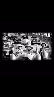 Lo que antes costaba un dineral y requería un equipo de profesionales y muchos medios técnicos, es posible hacerlo solo y gratis usando inteligencias artificiales generativas. Y sí, gratis. Este videoclip lo he creado con herramientas como DALL-E 3 para las imágenes, que luego animé con Luma AI, y con SUNO AI creé la música y lo monté todo con una app de vídeo gratuita en Android, y también ChatGPT para los prompts. ¿El coste? CERO euros. ¿Tiempo invertido? Depende de cada proyecto y de los límites que te pongan los servicios de IA gratuitos o en versión de prueba, (a veces te hacen esperar un poco), pero sorprende lo que puedes hacer en solo unas horas. Si esto lo hubiera hecho de forma tradicional, estaríamos hablando de un presupuesto de decenas (o cientos) de miles de euros y semanas o incluso meses de trabajo. ¿Pero lo mejor? Hasta este mensaje lo ha escrito una IA. En mi opinión es una revolución creativa brutal. 🤯🎬✨
#IA #ProducciónBarata #CreatividadSinLímites #FuturoCreativo #DIY #Tecnología #ChatGPT #DALLE3 #LumaAI #SUNOAI 🤖🎨🎶
What used to cost a fortune and require a team of professionals and lots of technical resources can now be done solo and for free using generative artificial intelligences. And yes, for free. I created this video clip using tools like DALL-E 3 for the images, which I later animated with Luma AI, and with SUNO AI, I composed the music. I edited everything with a free video app on Android, and I also used ChatGPT for the prompts. The cost? ZERO euros. The time spent? It depends on each project and the limits imposed by free or trial versions of AI services (sometimes they make you wait a bit), but it’s amazing what you can achieve in just a few hours. If I had done this the traditional way, we’d be talking about a budget of tens (or hundreds) of thousands of euros and weeks or even months of work. But the best part? Even this message was written by AI. In my opinion, this is a creative revolution. 🤯🎬✨
#AI #LowCostProduction #UnlimitedCreativity #CreativeFuture #DIY #Technology #ChatGPT #DALLE3 #LumaAI #SUNOAI 🤖🎨🎶